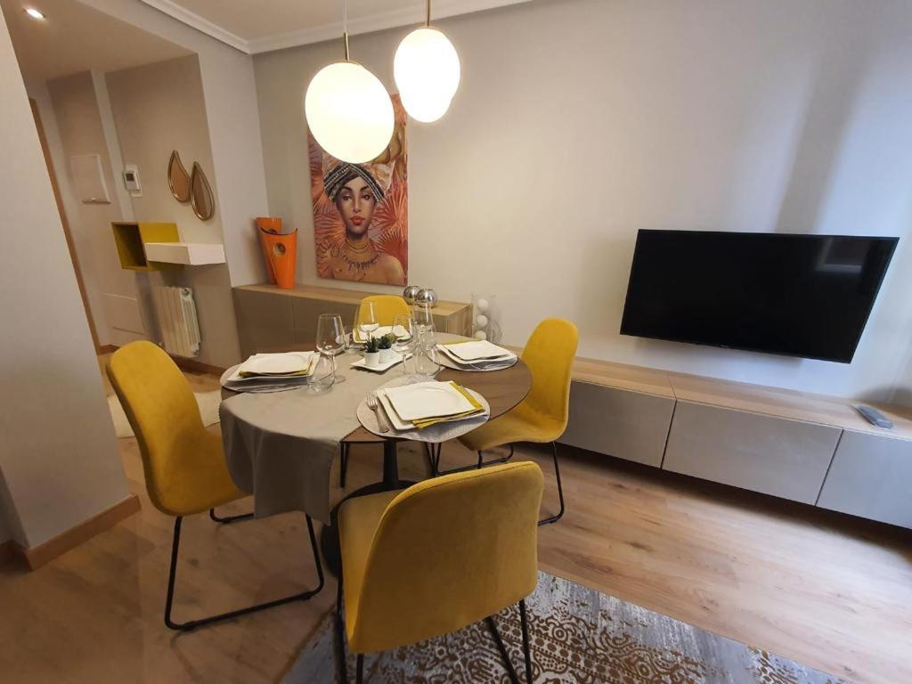 Piso En El Burgos Historico Διαμέρισμα Εξωτερικό φωτογραφία
